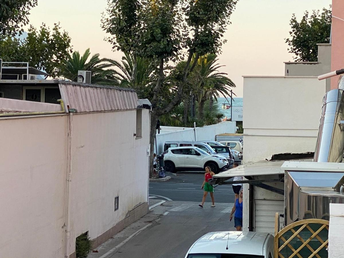 Maya Francavilla Al Mare Bagian luar foto